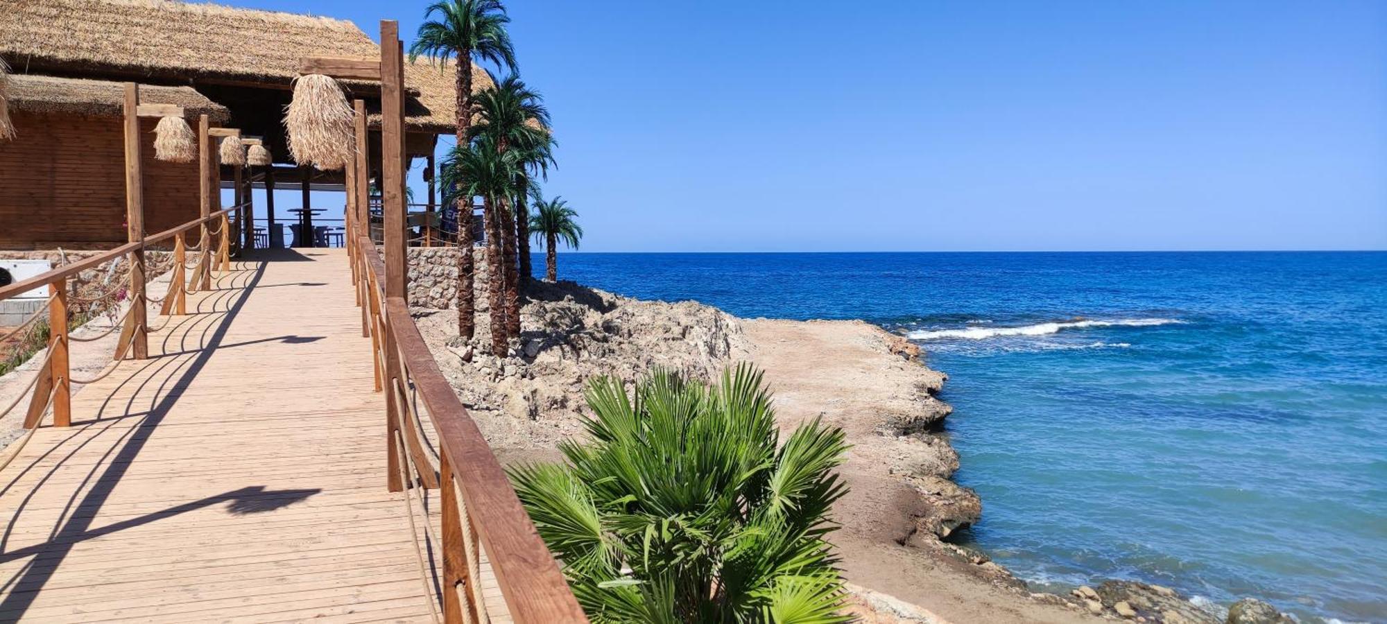 The Seaterra Reserve Penthouse With Mountains&Seaviews And Rooftop Terrace Akanthou Extérieur photo